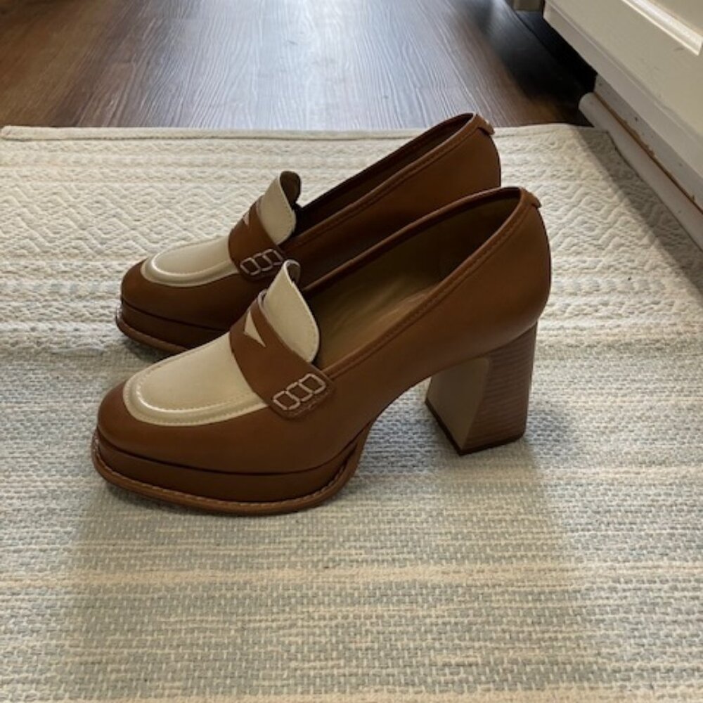 Bernardo Natalie Platform Loafer size 6